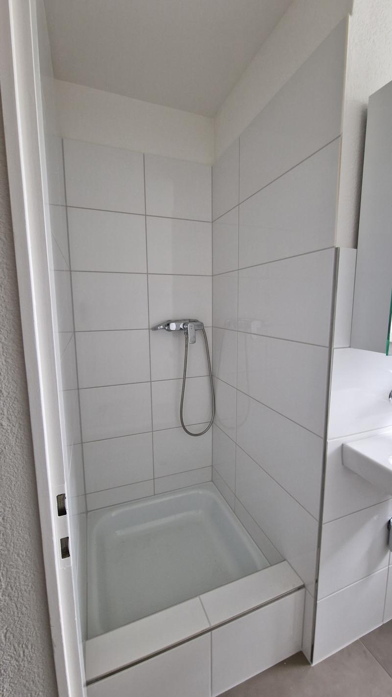 1.5 Zimmer-Wohnung HP mit Sitzplatz (7)