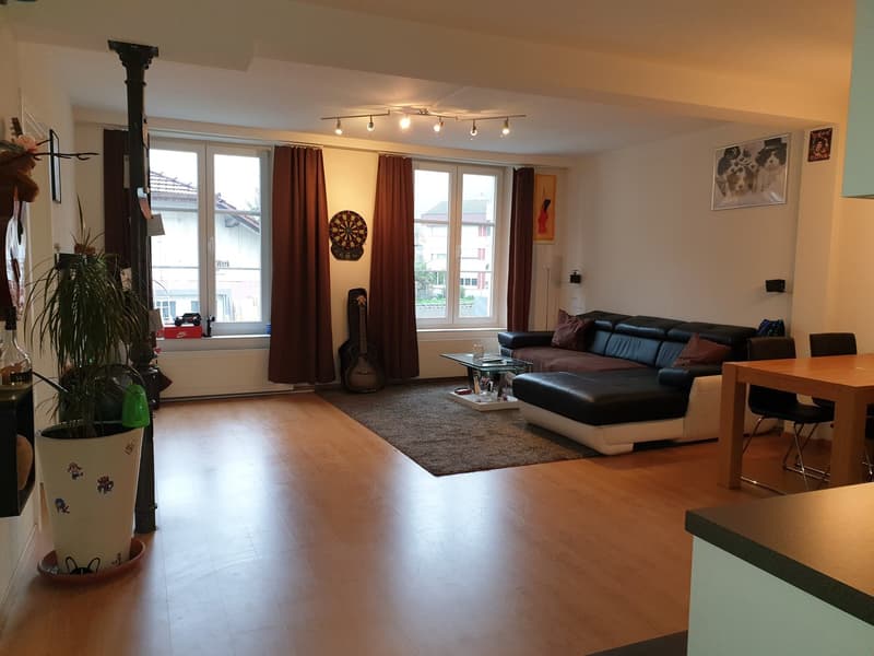 grosszügige 2.5-Zimmer-Wohnung 1. OG (3)