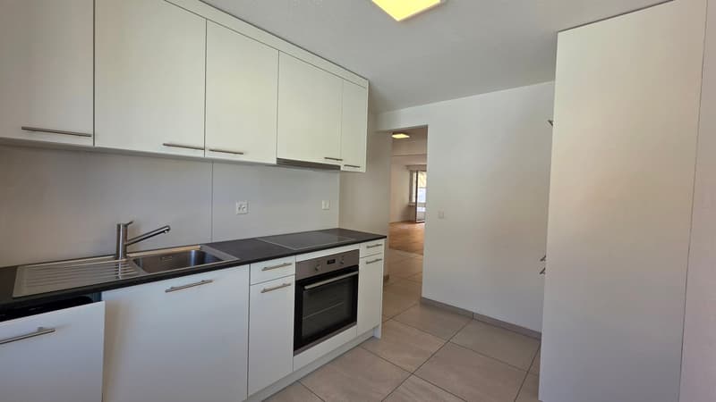 neuwertige 3.0-Zimmer-Wohnung im 3. OG (1)