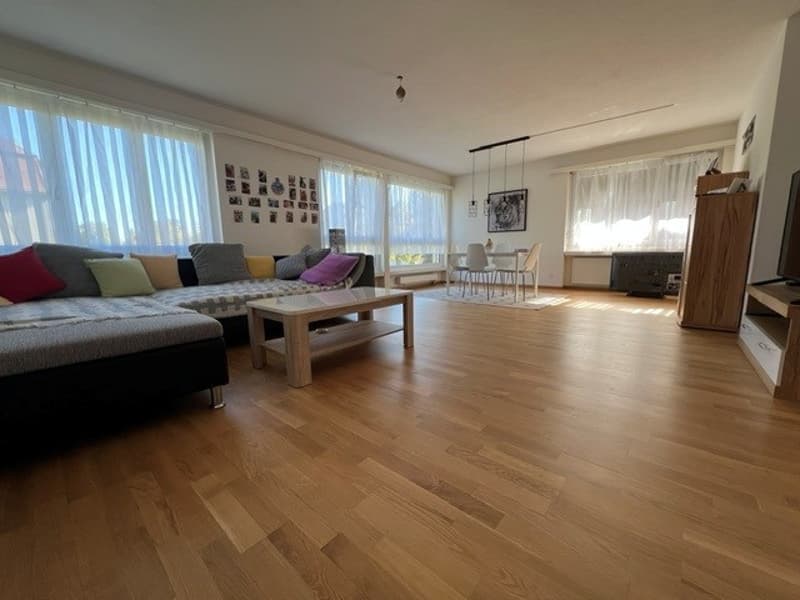 3.5 Zimmer-Wohnung im 1. OG mit Balkon (1)