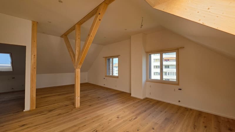 Charmante 2.5-Zimmer-Dachwohnung im Altbau an der Rosenstrasse, St. Margrethen (3)