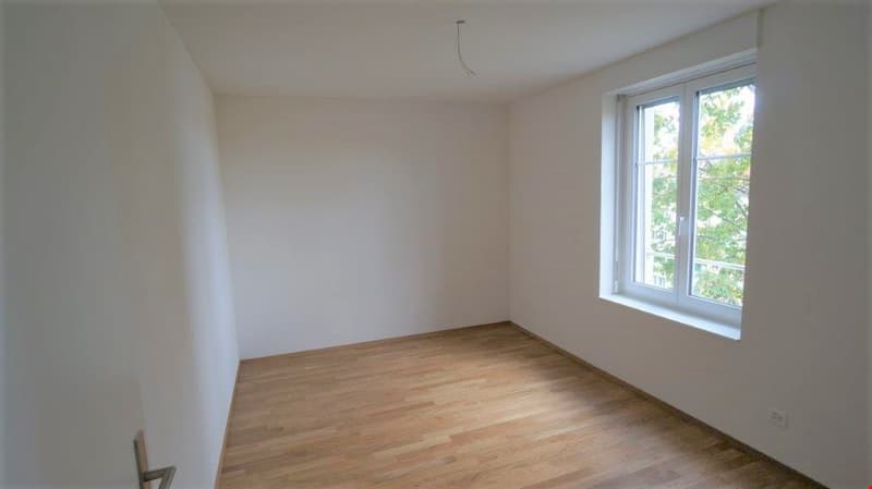 3.5 Zimmer-Wohnung 1. OG West mit Balkon (6)