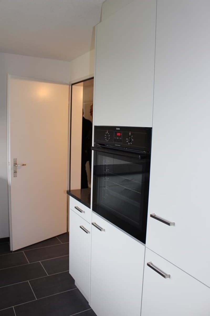 Neu sanierte 4-Zimmerwohnung zu vermieten (3)