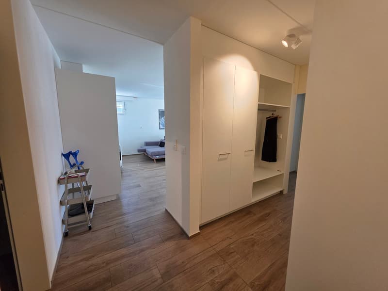 Helle 2.5-Zimmer-Wohnung mit Balkon (4)
