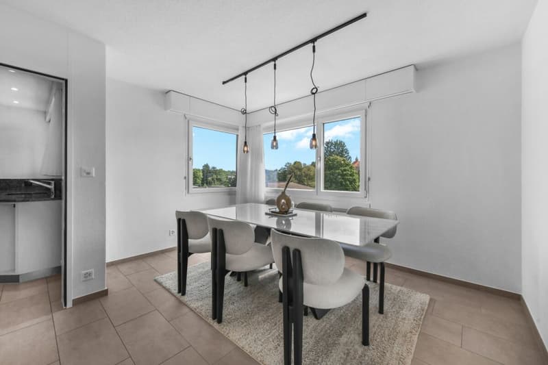 Habiter avec confort et vue panoramique - 5,5 pièces au centre (4)