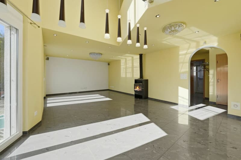 Vivere con comfort e spazio - casa familiare indipendente a Wittenbach (7)