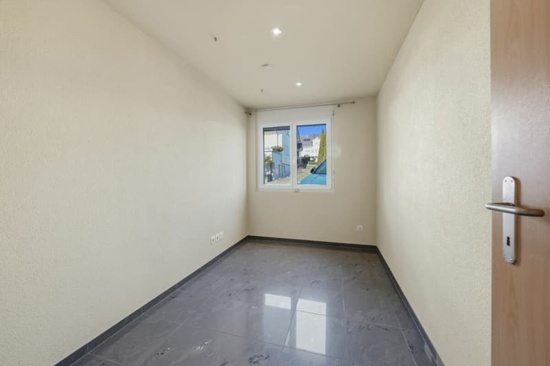 Vivere con comfort e spazio - casa familiare indipendente a Wittenbach (13)