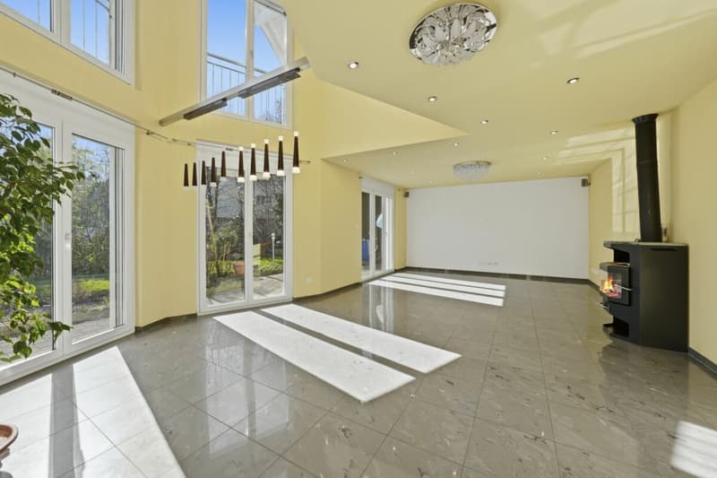 Vivere con comfort e spazio - casa familiare indipendente a Wittenbach (6)