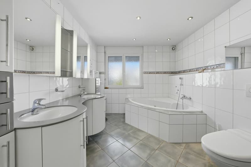Vivere con comfort e spazio - casa familiare indipendente a Wittenbach (19)