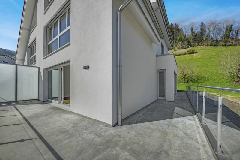 Modern semi-detached house in a green area with a view of Säntis - ready for occupancy (18)