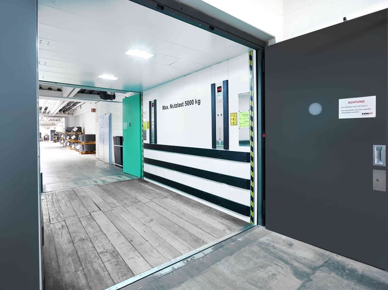 Lagerflächen mit 140m2 - Top Infrastruktur (1)