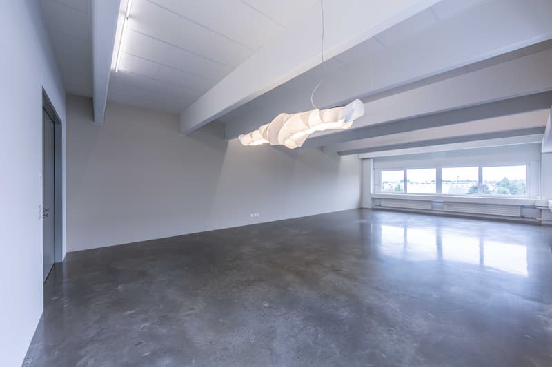 Büro 85m2 DLZ 3 - mit sehenswerter Aussicht (3)