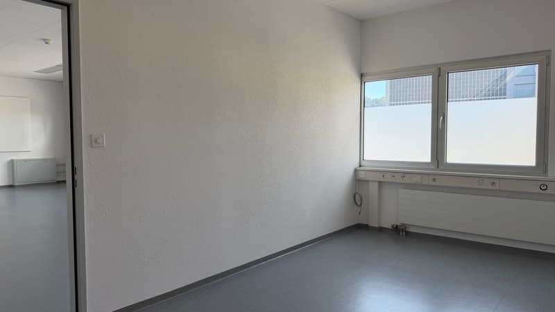 Büro 60m2 mit zwei separaten Räumen (5)