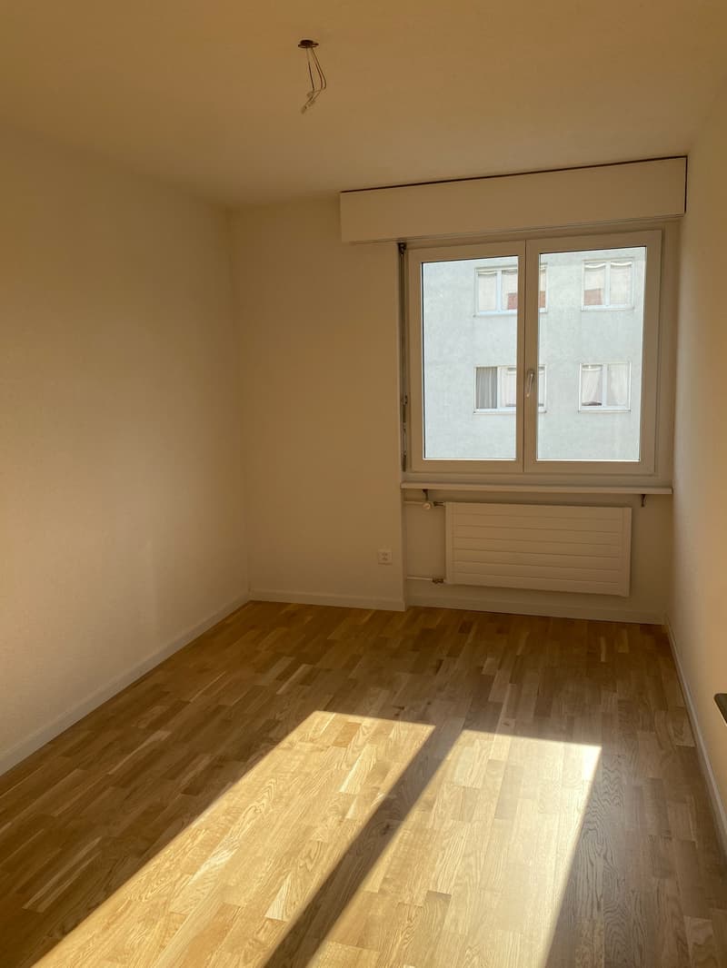 *Frisch renovierte 4-Zimmerwohnung mit sonnigem Balkon* (7)