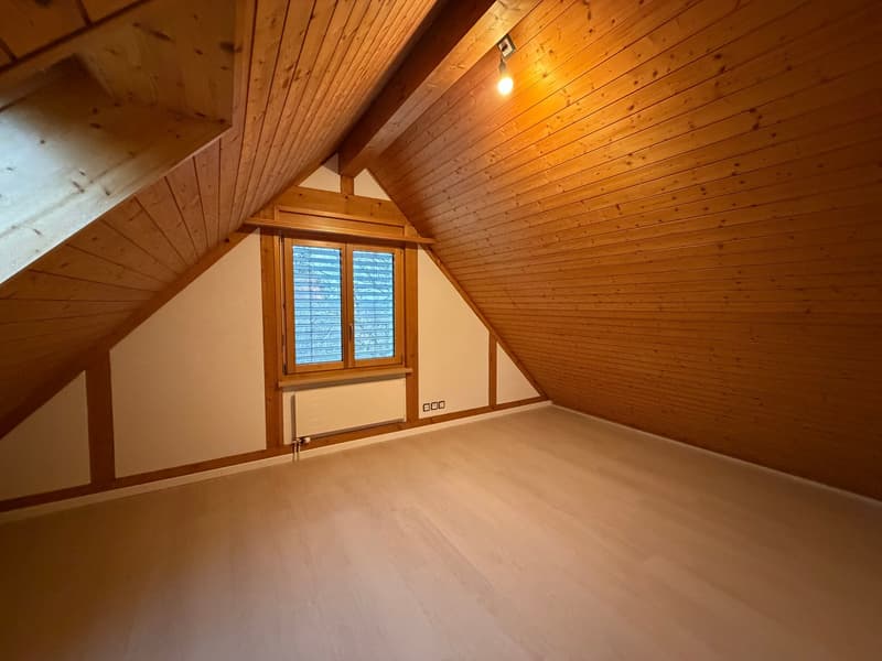 Grosszügige 5.5-Zimmer-Maisonettewohnung zum Wohlfühlen (9)