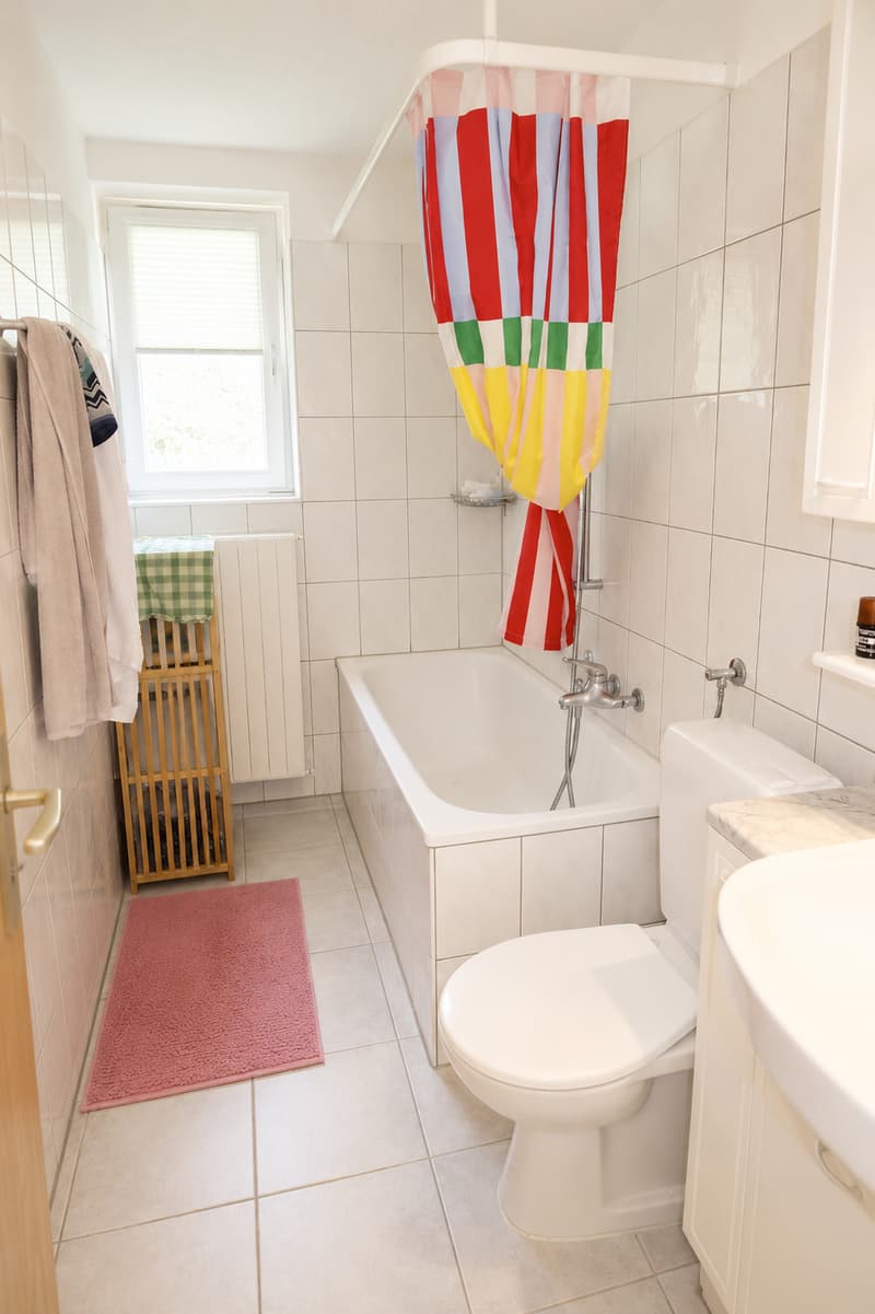 Badezimmer mit Badewanne
