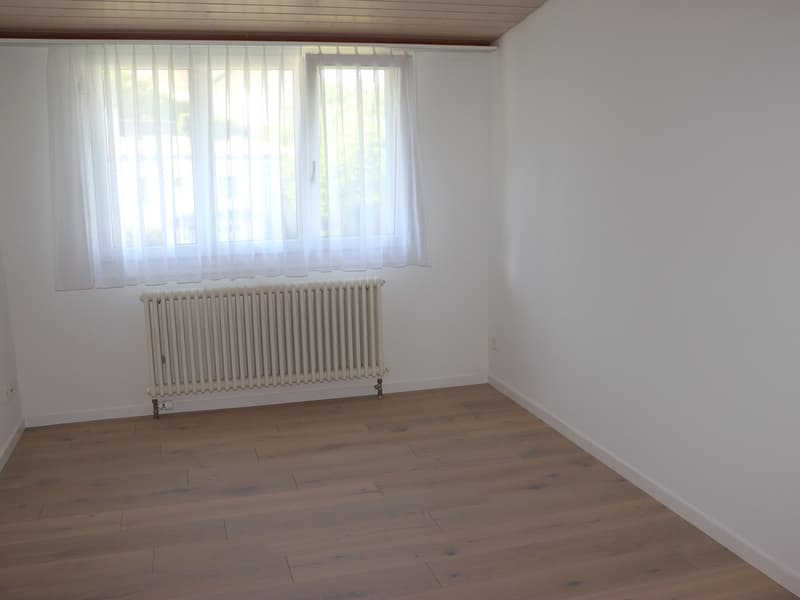 originelle 3.5 Zi.-DACH-Wohnung mit Balkon (6)