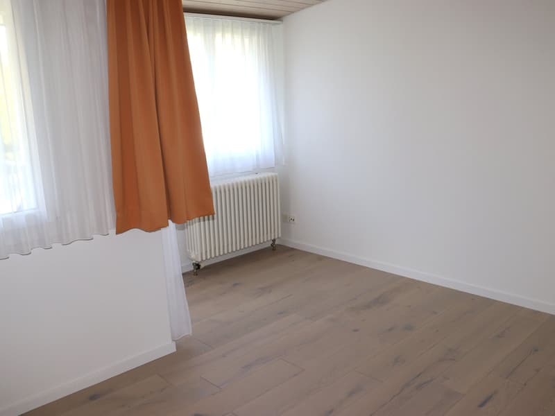 originelle 3.5 Zi.-DACH-Wohnung mit Balkon (8)