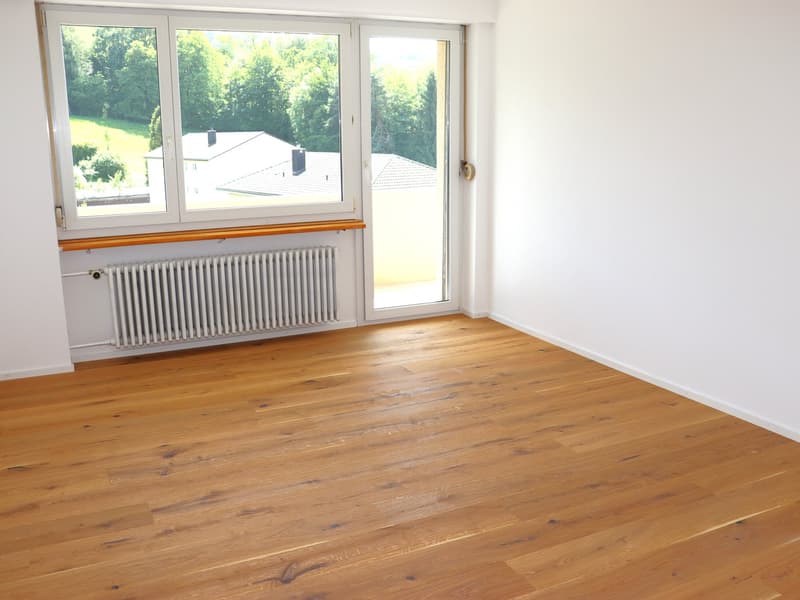 Erstvermietung nach Totalsanierung - grosszügige 3.5 Zi.-Wohnungen mit Balkon (8)