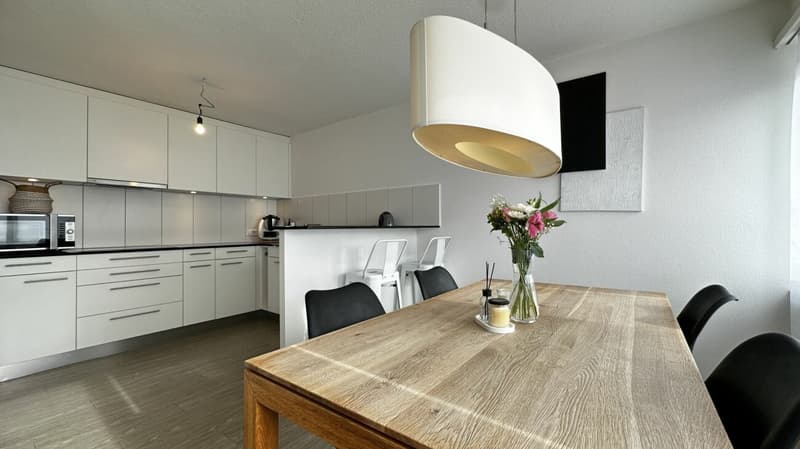 FAMILIENGLÜCK IM ZENTRALEN WOHNQUARTIER (3)