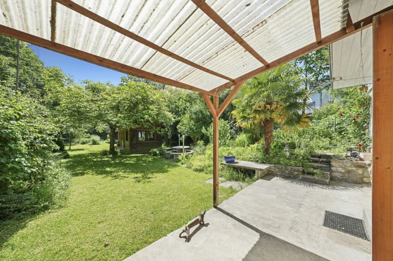 Idyllisches, zentral gelegenes Einfamilienhaus mit Gartenparadies und viel Umschwung (10)