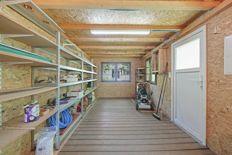 Idyllisches, zentral gelegenes Einfamilienhaus mit Gartenparadies und viel Umschwung (34)