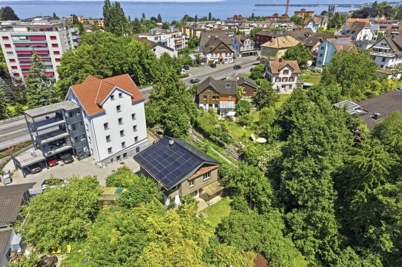 Idyllisches, zentral gelegenes Einfamilienhaus mit Gartenparadies und viel Umschwung (45)