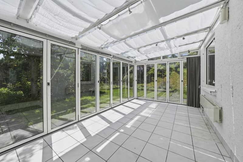 Charmantes Doppel-Einfamilienhaus mit Wintergarten und Garage an traumhafter Lage (6)