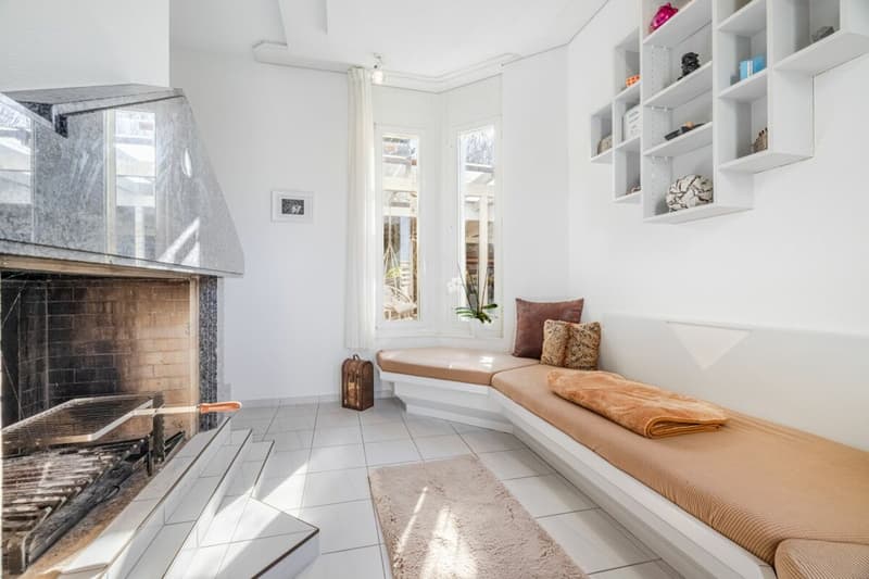 Repräsentative und einmalige Villa an Top-Wohnlage mit attraktiver Seesicht und Einliegerwohnung (23)