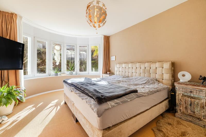 Repräsentative und einmalige Villa an Top-Wohnlage mit attraktiver Seesicht und Einliegerwohnung (25)