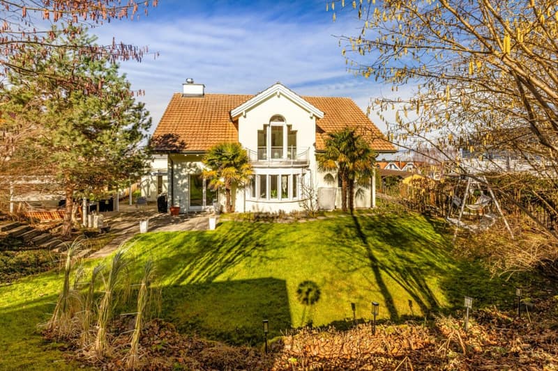 Repräsentative und einmalige Villa an Top-Wohnlage mit attraktiver Seesicht und Einliegerwohnung (57)