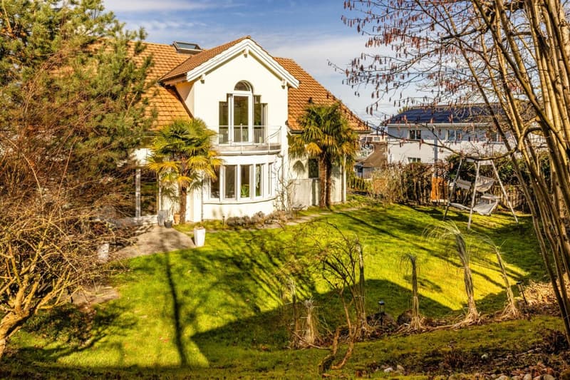 Repräsentative und einmalige Villa an Top-Wohnlage mit attraktiver Seesicht und Einliegerwohnung (58)