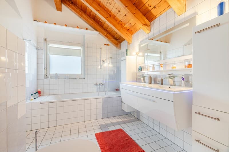 Repräsentative und einmalige Villa an Top-Wohnlage mit attraktiver Seesicht und Einliegerwohnung (33)
