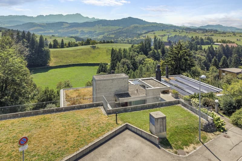 Wohnen wie im Einfamilienhaus! Riesige, gepflegte Maisonette-Wohnung mit Alpsteinpanorama und Schwimmbad (60)