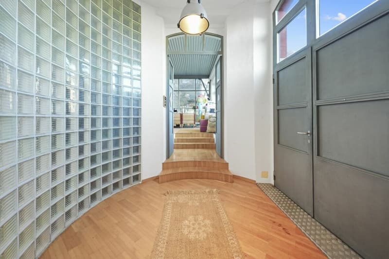 Einzigartiges, historisches Loft-Haus mit Seesicht und viel Raum zum Wohnen und Arbeiten (59)