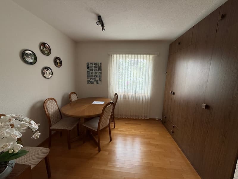 Charmante 4-Zimmer-Wohnung mit Balkon und Gartenbereich in Rapperswil-Jona (6)