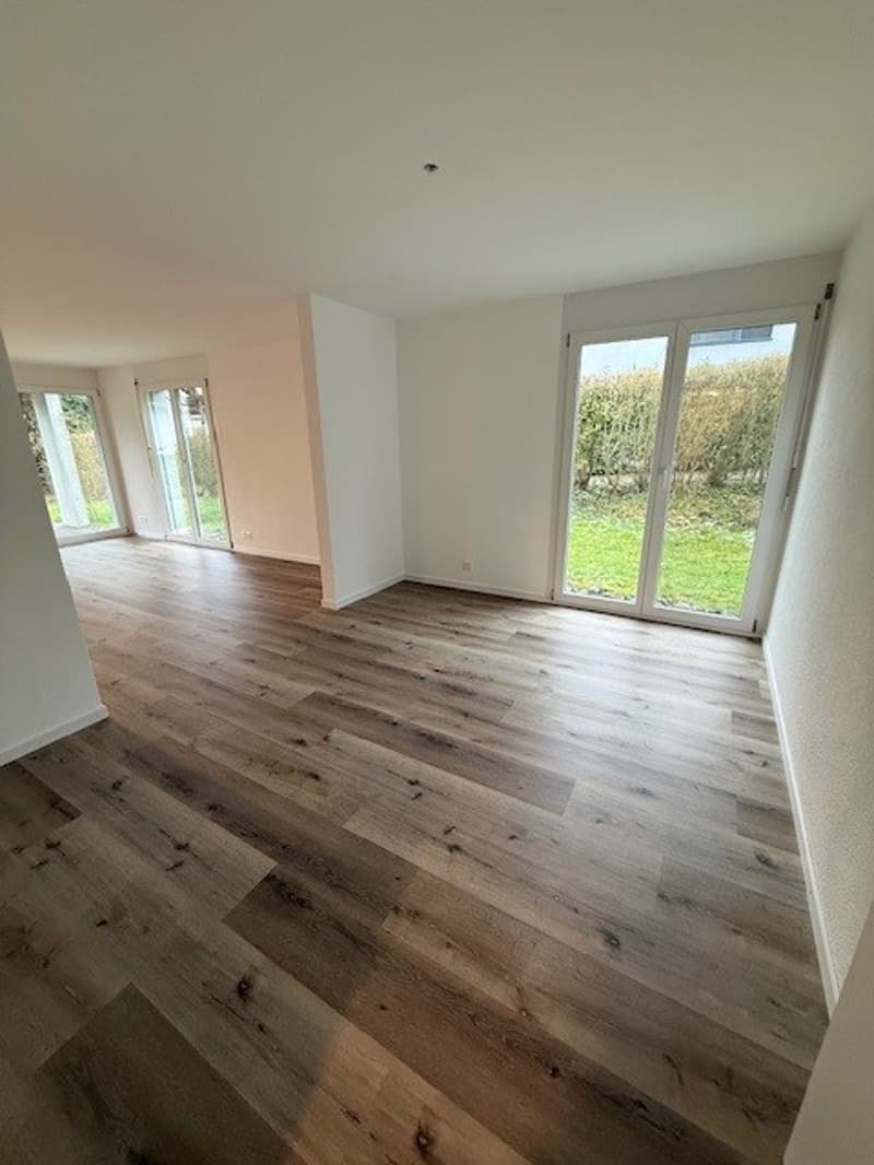 Moderne 5.5-Zimmerwohnung mit Gartensitzplatz im Lenggis (5)