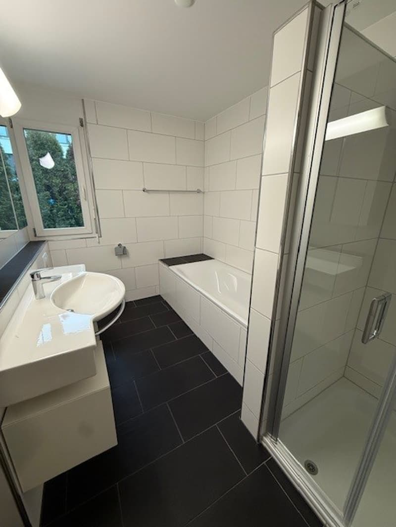Moderne 5.5-Zimmerwohnung mit Gartensitzplatz im Lenggis (6)