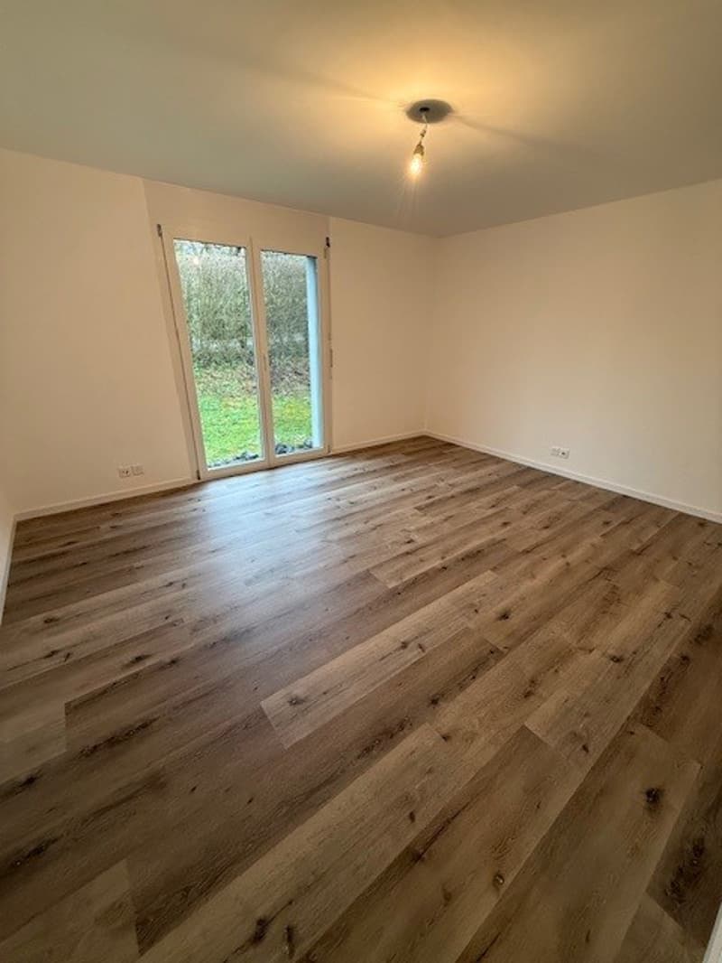 Moderne 5.5-Zimmerwohnung mit Gartensitzplatz im Lenggis (8)