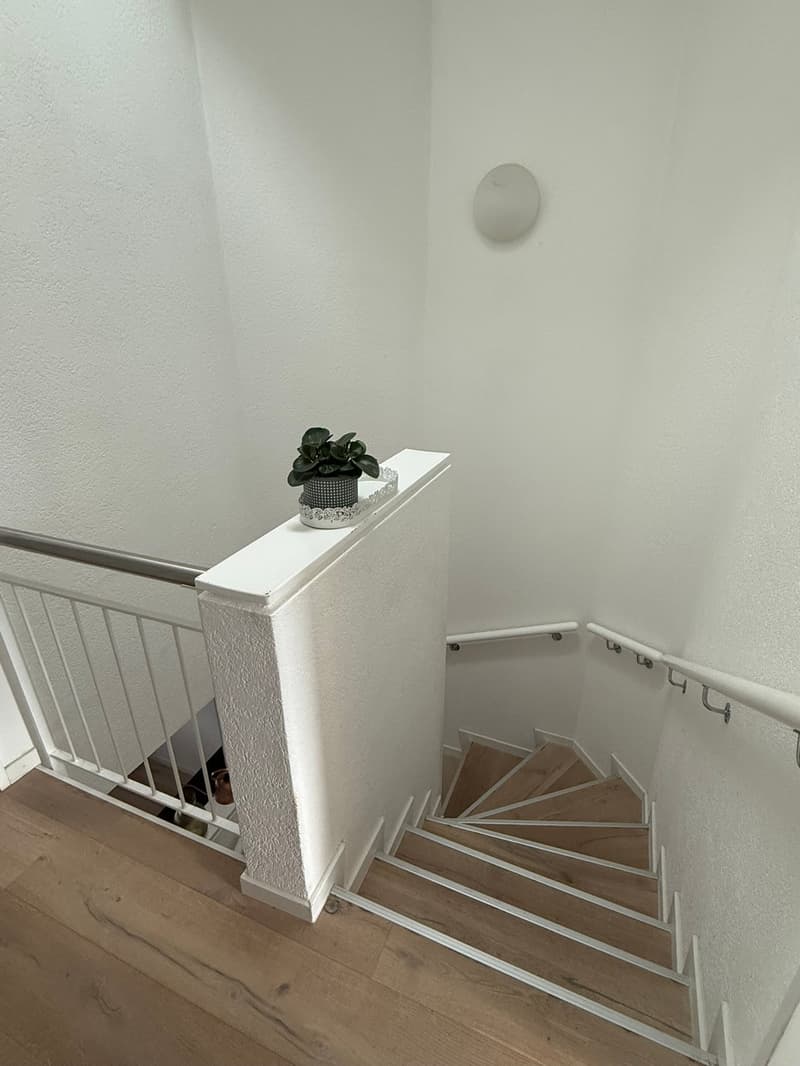 4.5-Zimmer Maisonettewohnung mit Terrasse & Balkon (8)