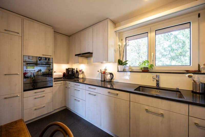 4½-Zimmerwohnung im 3. OG mit unverbaubarer Weitsicht auf See und Berge (12)