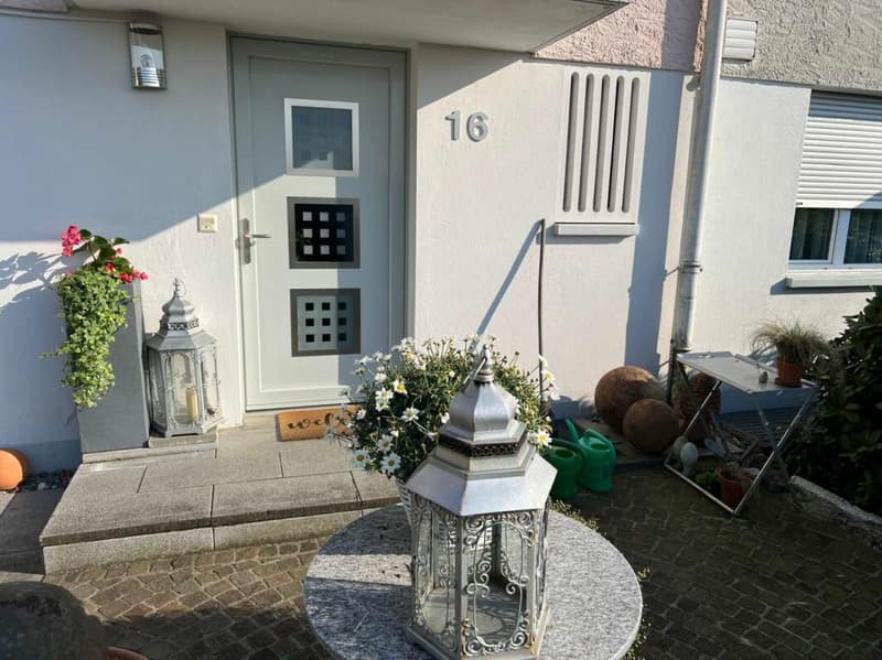 7.5-Zimmer Eck-Einfamilienhaus (3)
