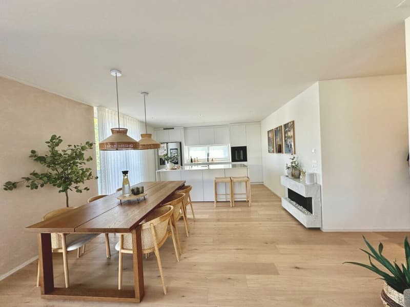 Exklusive 4.5-Zimmer-Eigentumswohnung - Licht, Stil und Wohnkomfort auf höchstem Niveau (4)