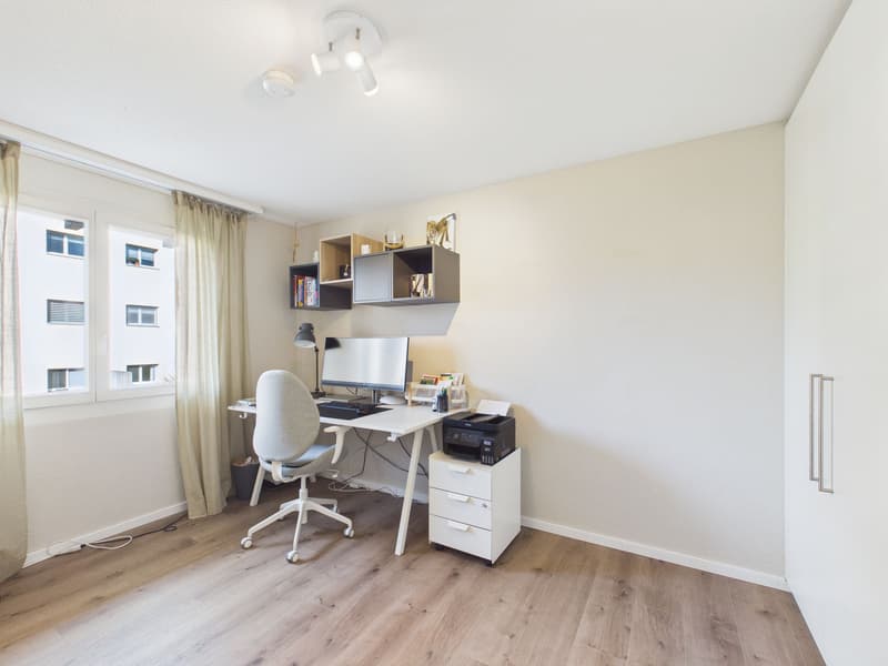 5.5-Zimmer Eckhaus mit zwei Sitzplätzen, Garten und viel Raum für die Familie (9)
