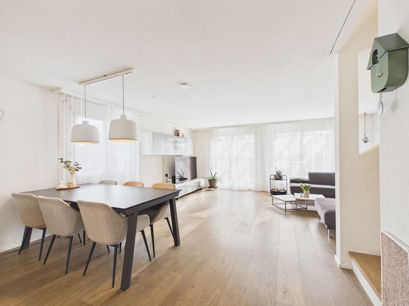 5.5-Zimmer Eckhaus mit zwei Sitzplätzen, Garten und viel Raum für die Familie (3)