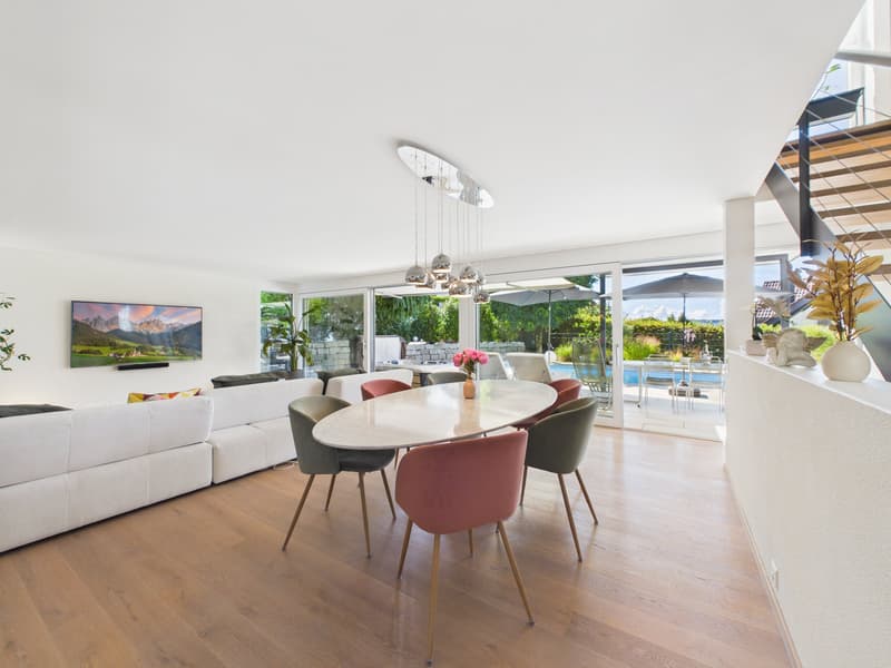 Ein Zuhause, das keine Wünsche offenlässt - Modernes Einfamilienhaus mit Garten und Pool (6)