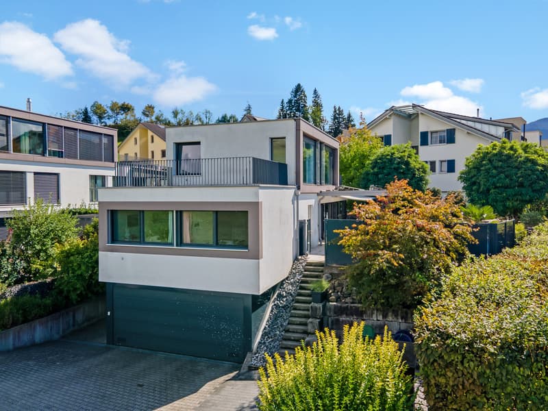 Ein Zuhause, das keine Wünsche offenlässt - Modernes Einfamilienhaus mit Garten und Pool (12)