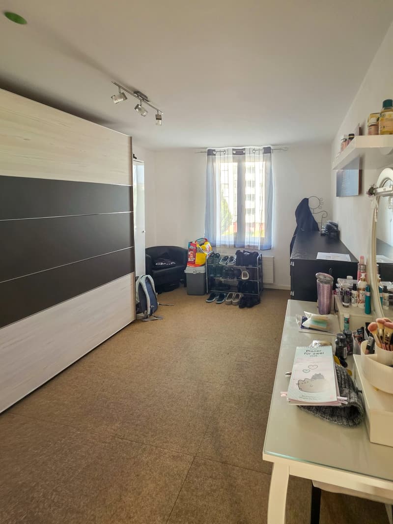 Wohnen mit Charakter – 6.5-Zimmer-Maisonette mit grosser Terrasse (8)