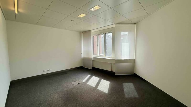 Moderne Büro- und Praxisräume an zentraler Lage in Flawil92 m². (6)