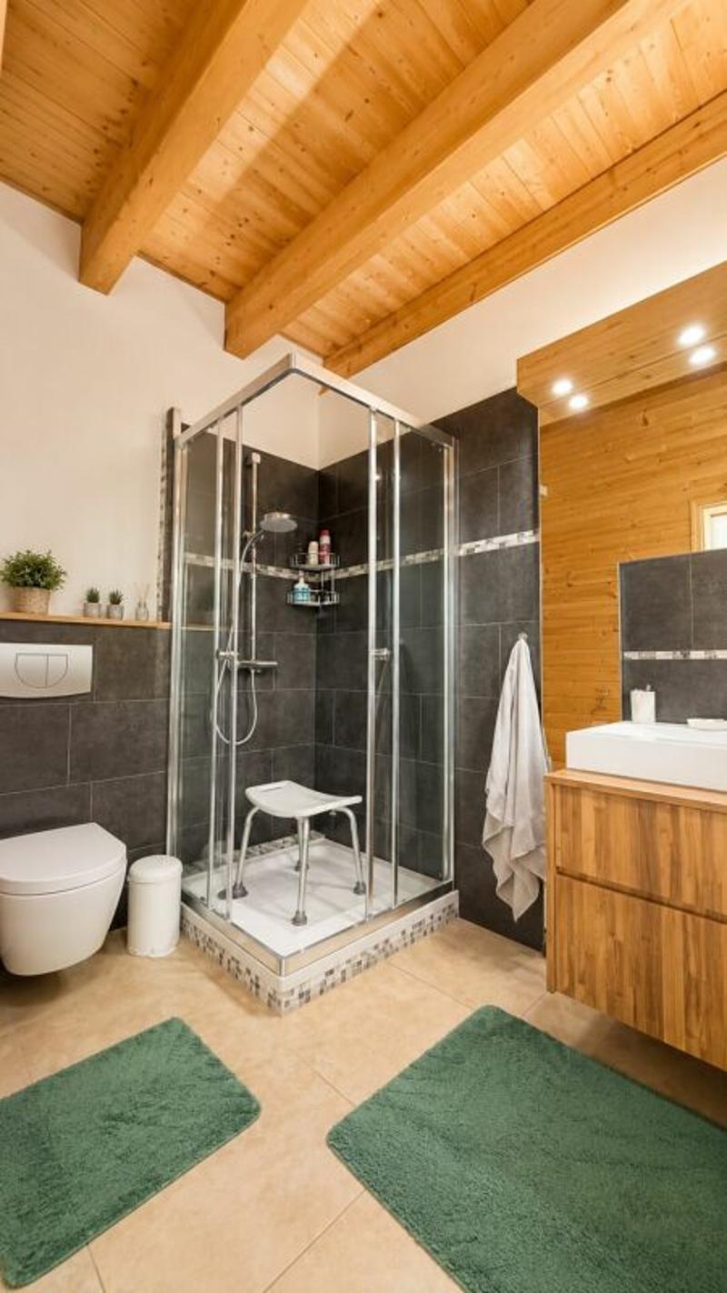 Badezimmer im EG